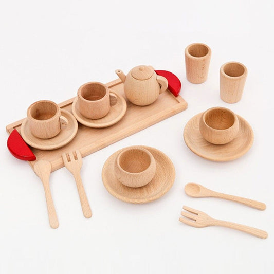 Complete wooden tableware set for toddlers